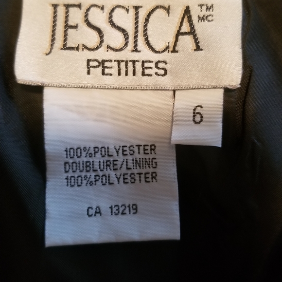 Black skirt cute unworn - Picture 2 of 2